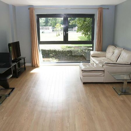 Letting Serviced Apartments - Flanders Court, Watford Town Centre Eksteriør billede
